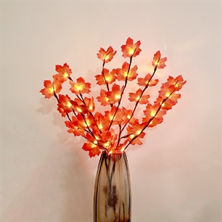 Ahornblad-lampe med varmt hvidt lys